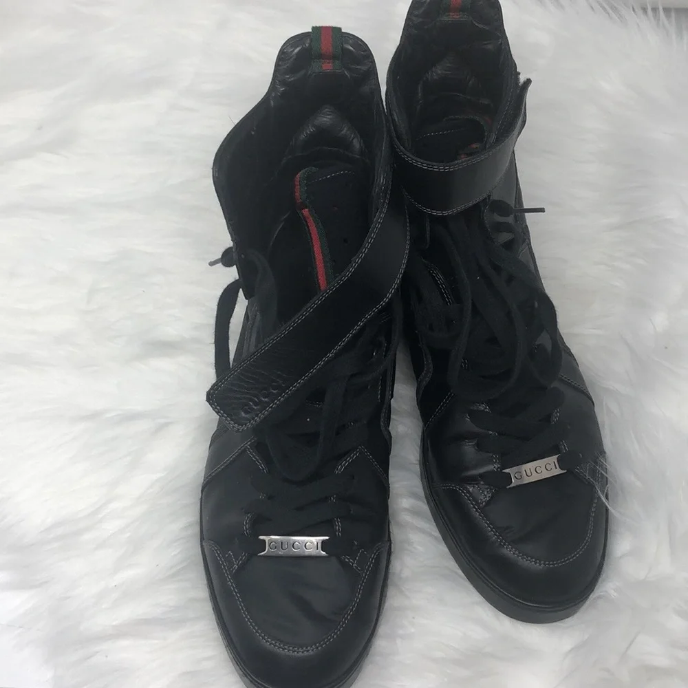 Gucci Leather High Top Strap Sneakers Men’s Size 7G Black Web Trim Italy